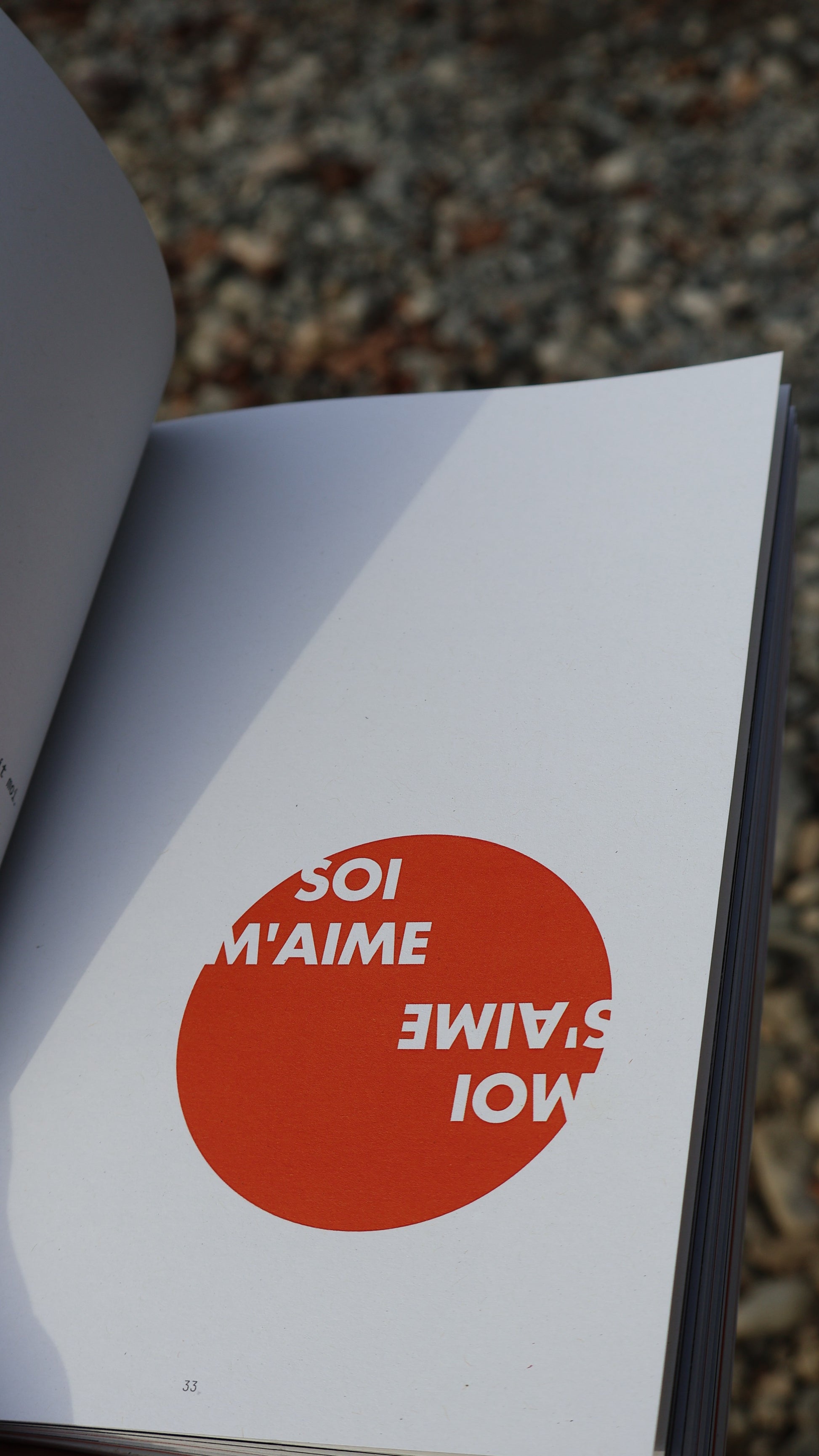 Page intérieure du livre "Ouvre" de Carole Paillé